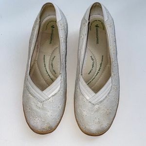 Grasshoppers White wedge shoes 8.5